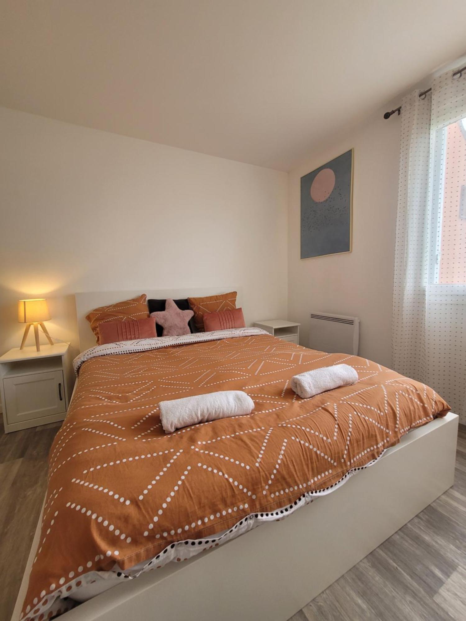 Parisian Retreat Pour 5 Personnes - 12 Min De Paris - Proche Gare Lägenhet Deuil-la-Barre Exteriör bild