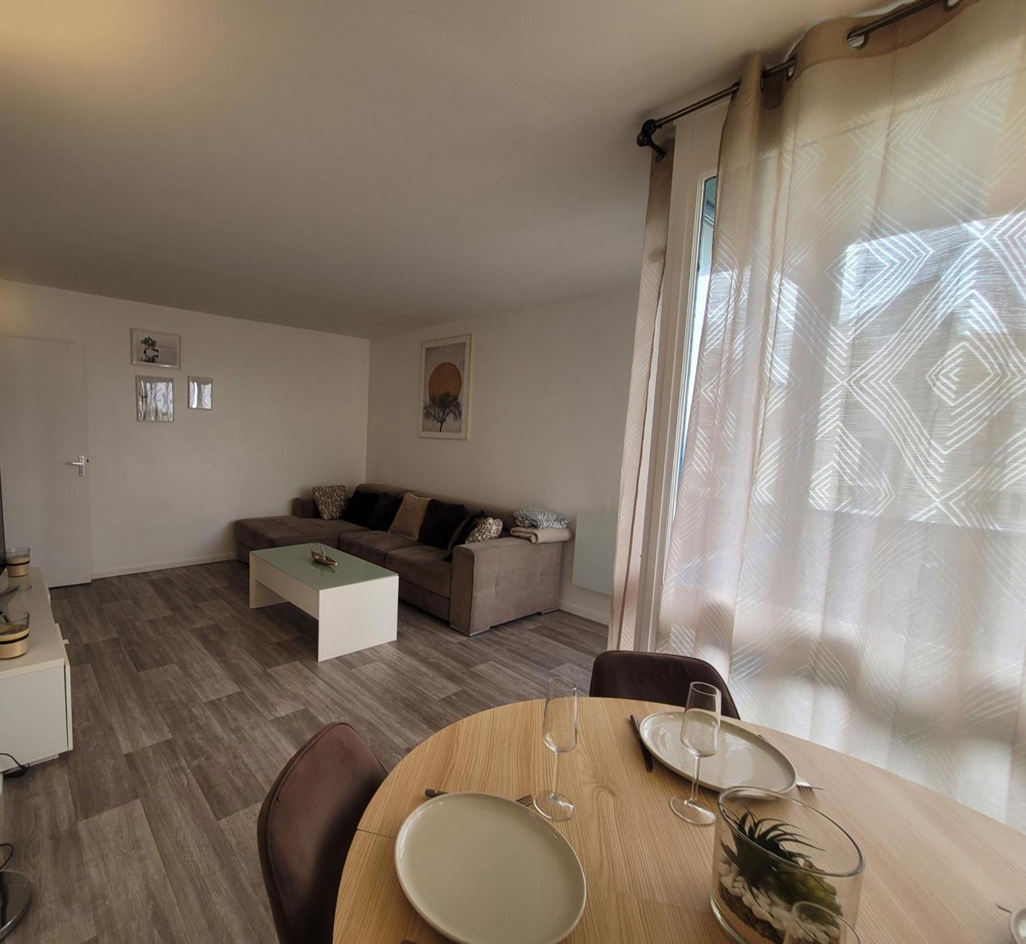 Parisian Retreat Pour 5 Personnes - 12 Min De Paris - Proche Gare Lägenhet Deuil-la-Barre Exteriör bild